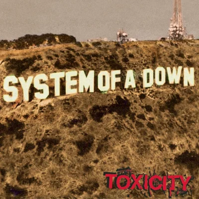 Imagem da capa do álbum Toxicity do System of A Down
