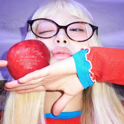 Imagem da capa do álbum XO, My Cyberlove da CHUU